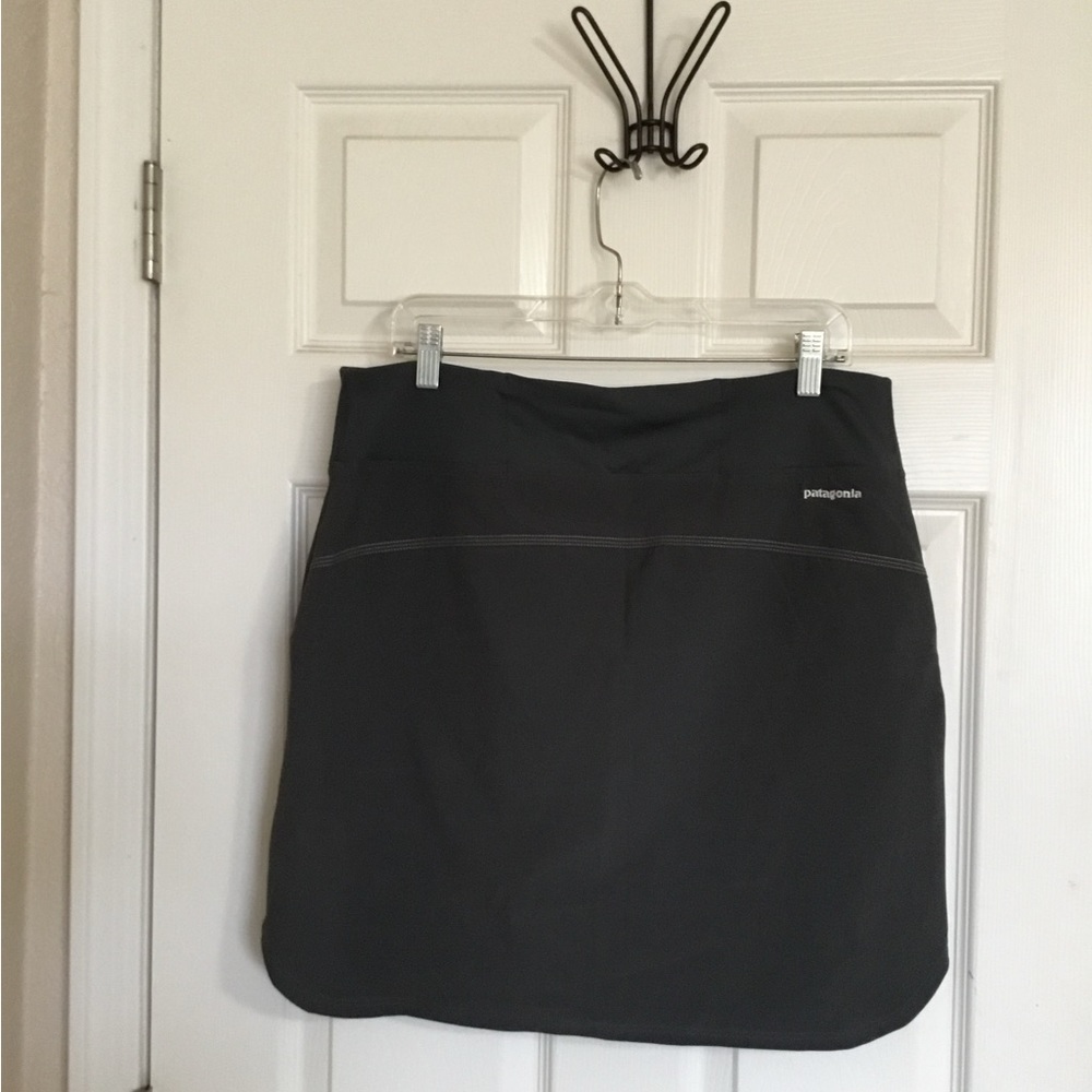 Patagonia Women's Tech Fishing Skort Sz Small Forge Grey Pull On size L